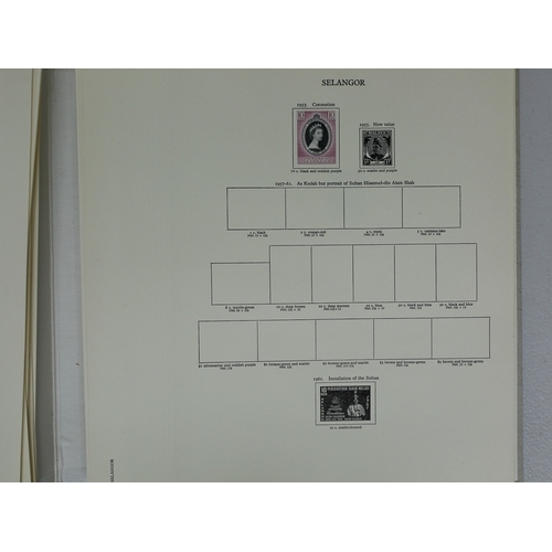 34 - Misc. Lots & Collections COMMONWEALTH Q.E.II fine mint coll. mainly complete sets including Falkland... 