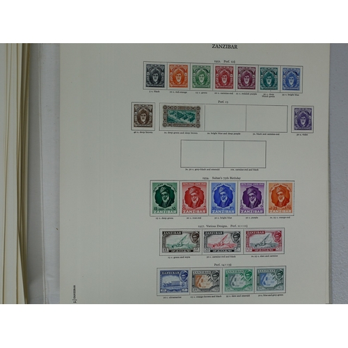 34 - Misc. Lots & Collections COMMONWEALTH Q.E.II fine mint coll. mainly complete sets including Falkland... 