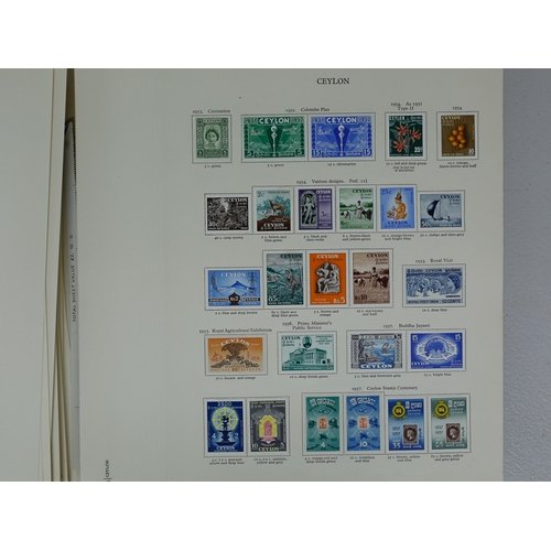 34 - Misc. Lots & Collections COMMONWEALTH Q.E.II fine mint coll. mainly complete sets including Falkland... 