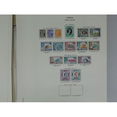 34 - Misc. Lots & Collections COMMONWEALTH Q.E.II fine mint coll. mainly complete sets including Falkland... 