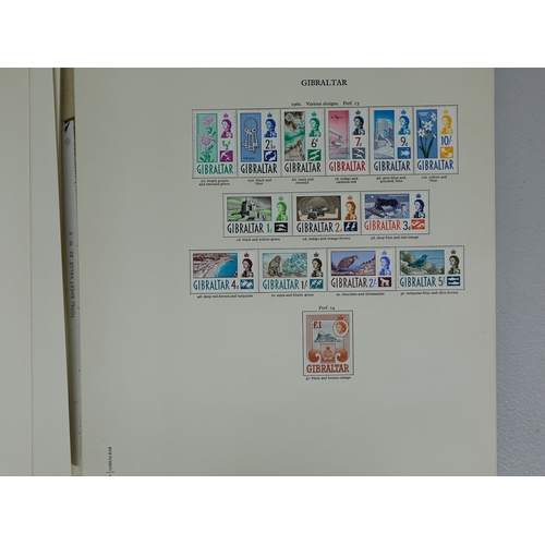 34 - Misc. Lots & Collections COMMONWEALTH Q.E.II fine mint coll. mainly complete sets including Falkland... 