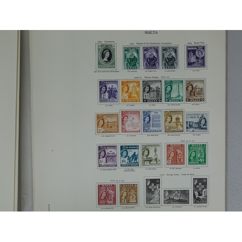 34 - Misc. Lots & Collections COMMONWEALTH Q.E.II fine mint coll. mainly complete sets including Falkland... 