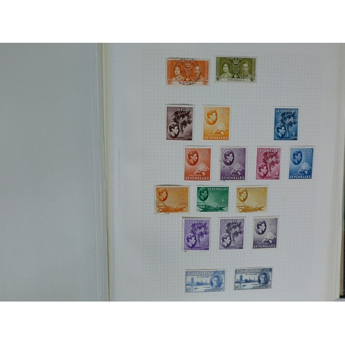 44 - Misc. Lots & Collections COMMONWEALTH Q.V to Q.E.II Commem. & Defin. mint & used coll. comprising of... 