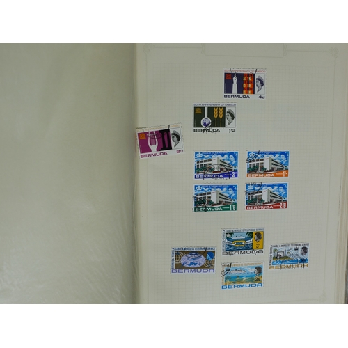 44 - Misc. Lots & Collections COMMONWEALTH Q.V to Q.E.II Commem. & Defin. mint & used coll. comprising of... 