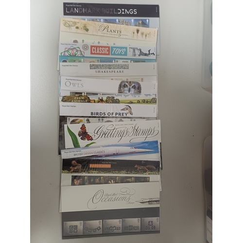 22 - Misc. Lots & Collections Q.E.II modern mint mainly Presentation Packs many 1st Class NVI's with a Fa... 