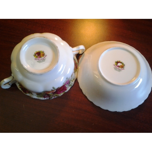 270 - royal albert old country roses consomme 2 hand bowl in spiller