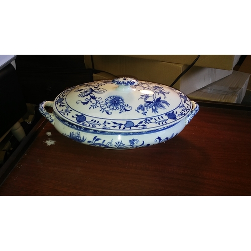 345 - grimwades caro early large tureen