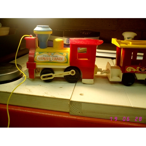 15 - 1970s Fisher Price Circus Train with Two Carrages couple of the couplings damaged