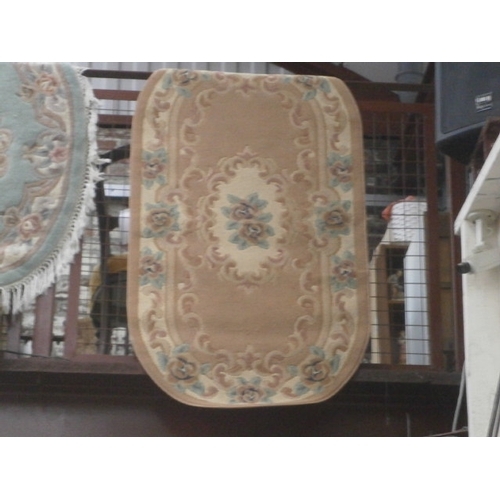 157 - Nice Condition Decorative floral oval rug