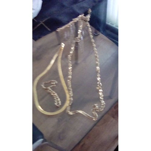 348 - Cracking Collection of Gold toned Vintage Jewellery Inc Sarah Coventry Long Chain Vintage Sarah cov