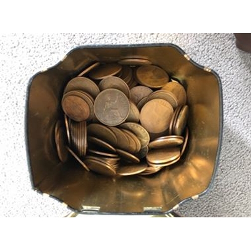 476 - LARGE TIN OF PENNIES OVER THE LAST 100 PLUS YEARS 1KG