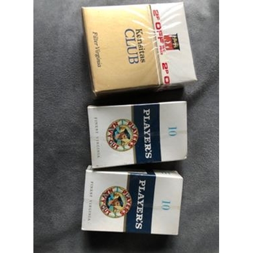 480 - 3 SEALED COLLECTORS PACKETS OF VINTAGE CIGARETTES INCLUDING TWO JOHN PLAYERS & KENSITAS CLUB WITH 2P... 