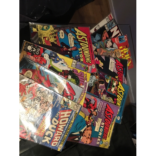 25 - CRACKING ASSORTMENT OF 10 COMICS ALL IN PLASTIC SLEAVES IN GOOD CONDITION