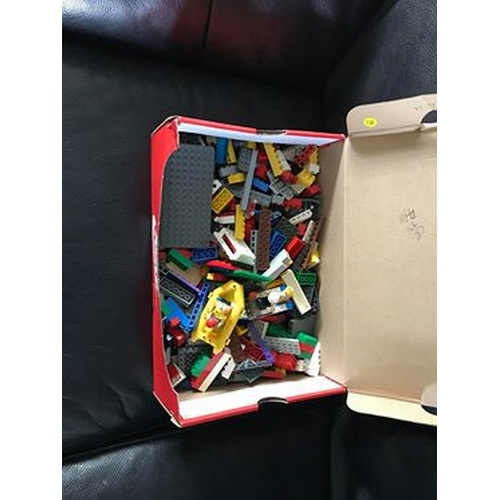 104 - COLLECTION OF LEGO BOX WITH FIGURES