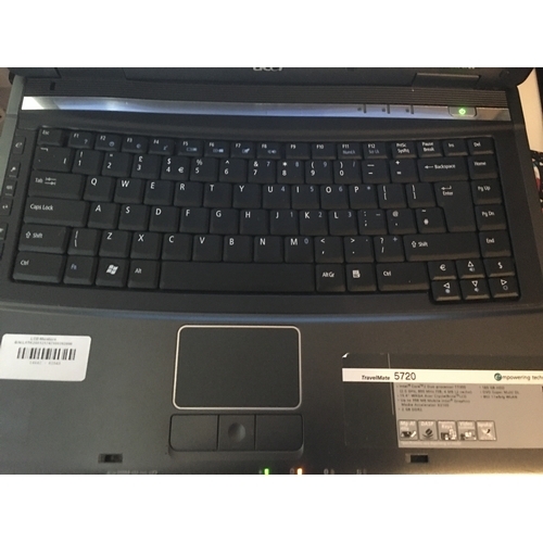 257 - CRACKING ACER TRAVELMATE 5720 3GIG 150GIG HARD DRIVE WINDOWS 10 WITH BATTERY AND CHARGER TESTED AND ... 