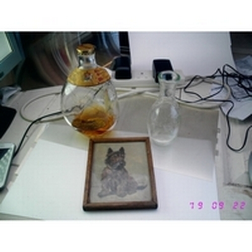 44 - THREE SCOTTISH VINTAGE COLLECTABLES INCLUDING DIMPLE EMPTY WHISKY BOTTLE, FRAMED OAK SCOTTIE DOG PIC... 