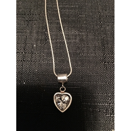 293 - LOVELY NECKLACE WITH SILVER HEART PENDANT WITH STONES