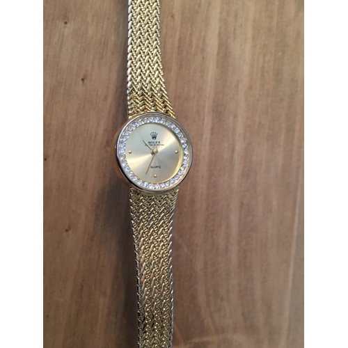 312 - LADIES ROLEX WATCH PRESUMED REPLICA AS NO AUTHENTIFICATION