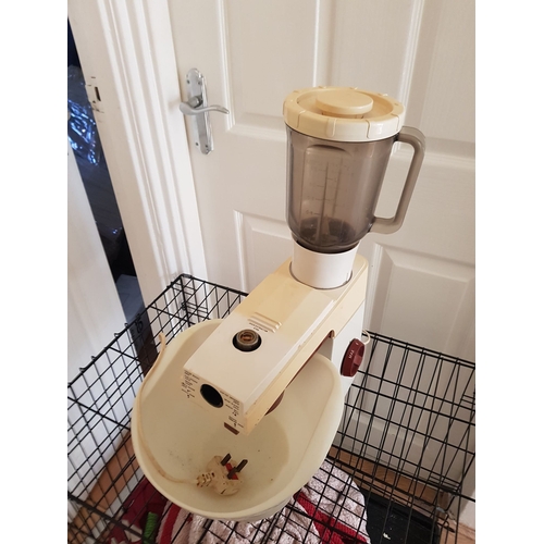 327 - FANTASTIC VINTAGE KENWOOD FOOD MIXER WITH BLENDER TESTED AND FULLY WORKING GREAT CONDITION