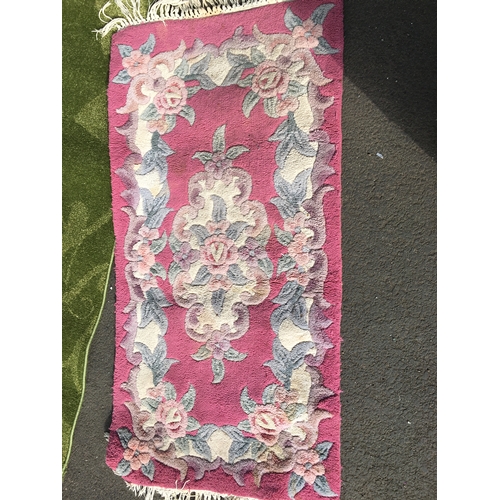 352 - NICE MATCHING PAIR OF RUGS IN GOOD CLEAN CONDITION