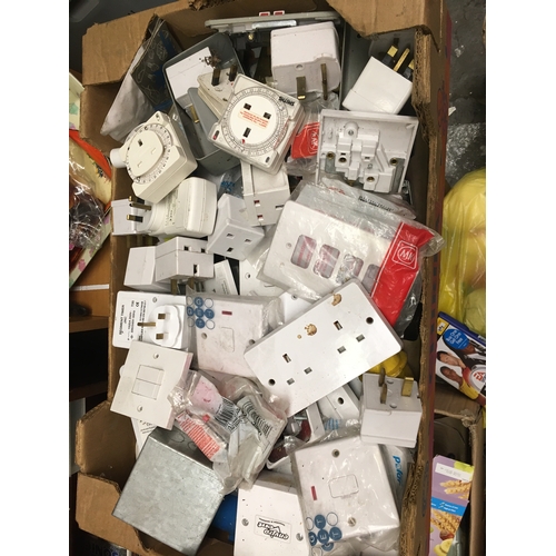 105 - CRACKING STUFFED BOX OF ELECTRICAL ITEMS