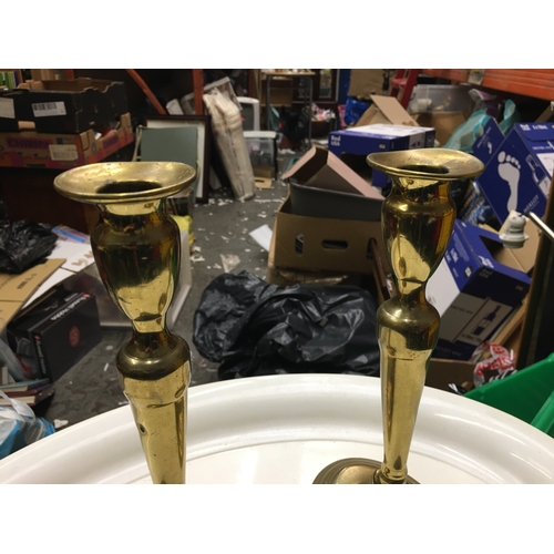 123 - NICE PAIR OF BRASS CANDLE STICKS 24CM TALL