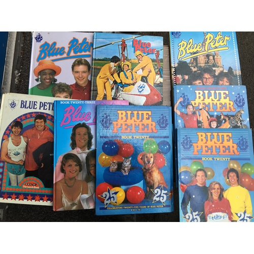 92 - NICE COLLECTION OF 10 BLUE PETER BOOKS FROM 1990'S (103)