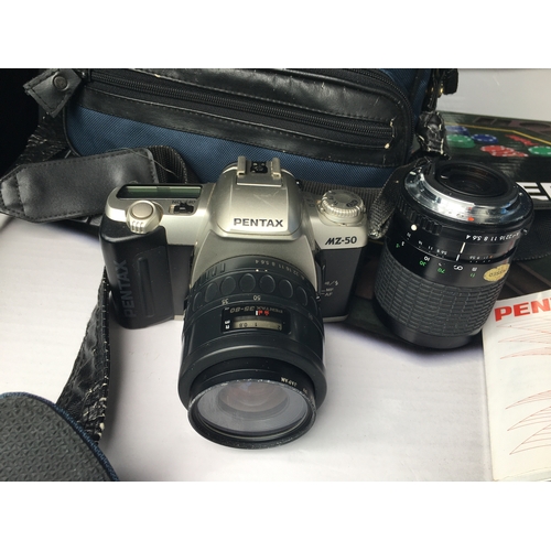 158 - CRACKING PENTAX MZ 50 CAMERA WITH EXTRA LENSE AND BAG WORKING