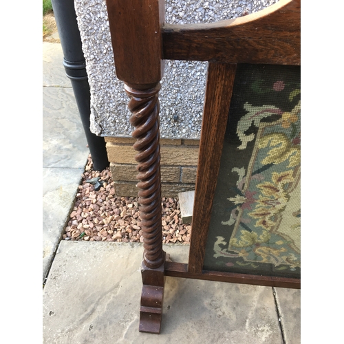 378 - Stunning antique barley twist fire screen glazed with tapestry beautiful condition