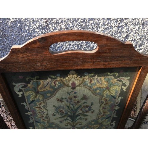 378 - Stunning antique barley twist fire screen glazed with tapestry beautiful condition