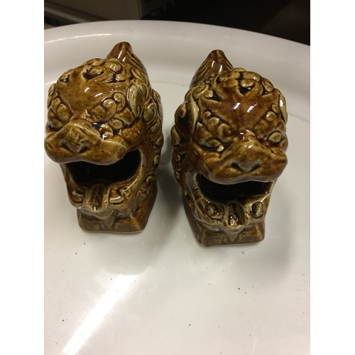 406 - A PAIR OF FOO DOGS (WATCH THE SHARP TEETH)