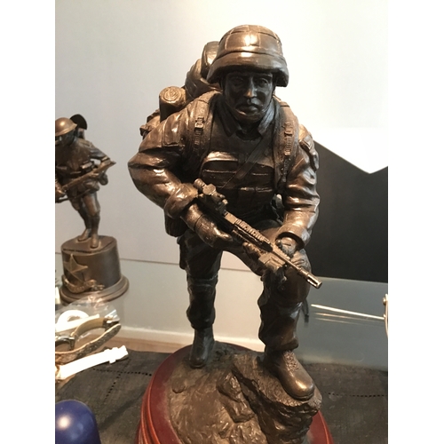 72 - FANTASTIC ARMY SOLDIER STATUE 39Cm TALL ON PLINTH