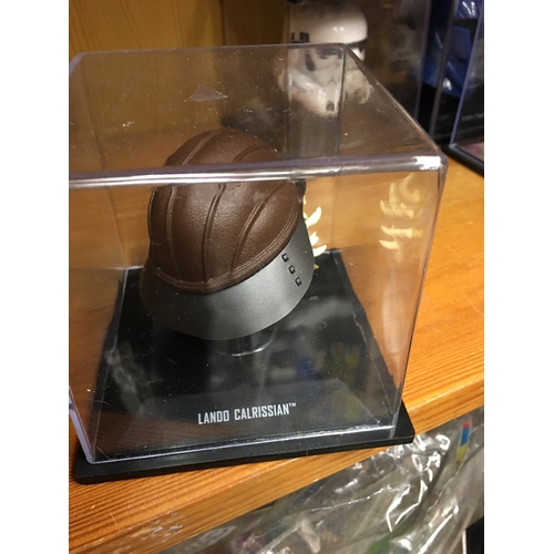 201 - CRACKING MINIATURE LANDO CALRISSIAN HELMET IN PLASTIC DISPLAY BOX