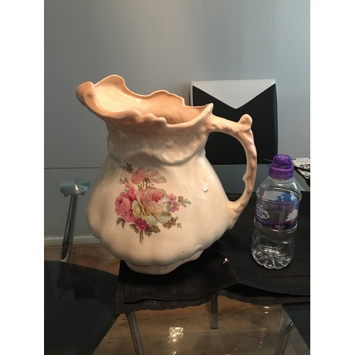 42 - BEAUTIFULL Staffordshire jug  (bh)