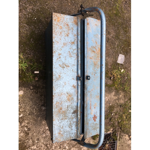 186 - CRACKING BLUE TOOL BOX WITH LOTS OF TOOLS AND PADLOCK