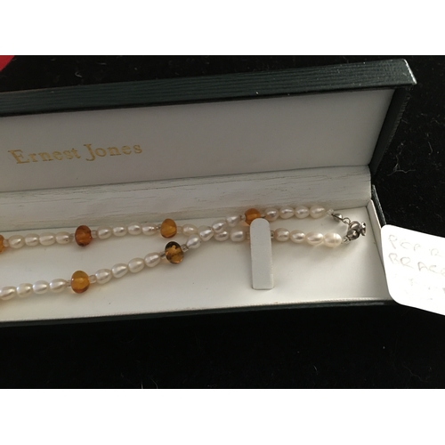 197 - LOVELY PEARL NECKLACE WITH AMBER 925 CLASP