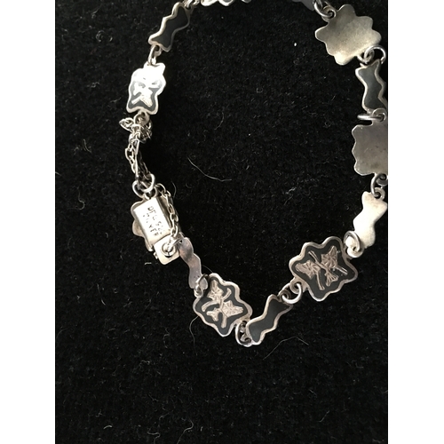 204 - LOVELY SIAM SILVER BRACELET