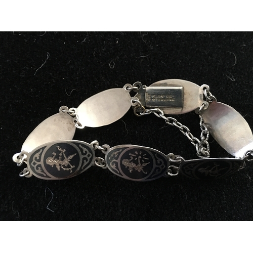 206 - LOVELY SIAM SILVER BRACELET