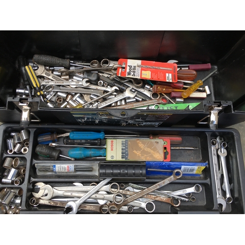 225 - CRACKING STANLEY TOOL BOX AND A LOAD OF TOOLS