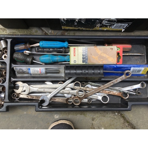 225 - CRACKING STANLEY TOOL BOX AND A LOAD OF TOOLS