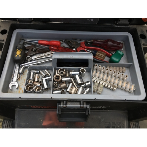 226 - GREAT BLACK AND DECKER TOOL BOX WITH A LOT OF TOOLS