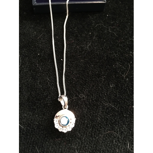 200M - Lovely Silver 925 eye Pendant Necklace Complete with Presentation Box