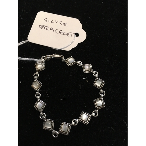 100P - LOVELY SILVER BRACELET