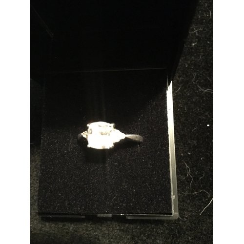 100T - LOVELY SILVER RING WITH CLEAR LARGE STONE IN PRESENTATION BOX