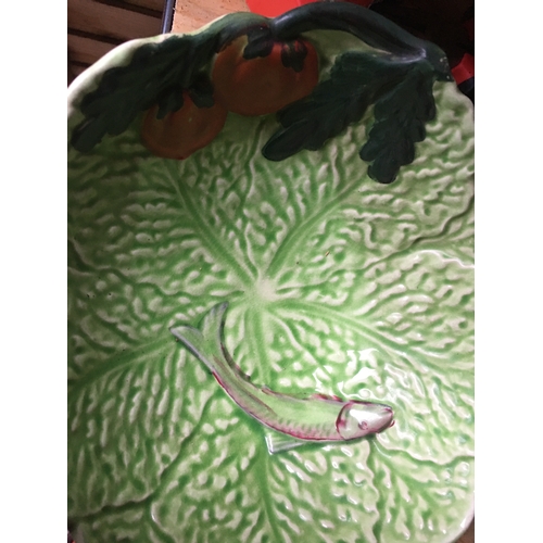 65 - LOVELY UNUSUAL ART DECO CABBAGE STYLE BOWL WITH FISH DESIGN BY WADE HEATH