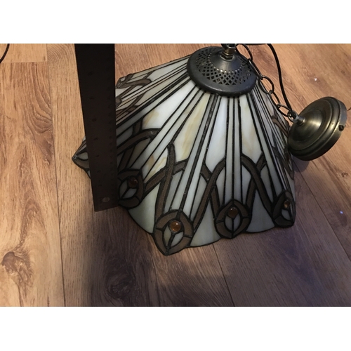 378 - TIFFANY STYLE LAMPSHADE