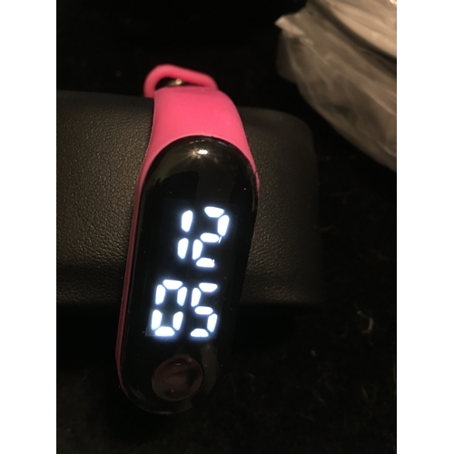 10 - NEW DIGITAL WATCH IN PINK