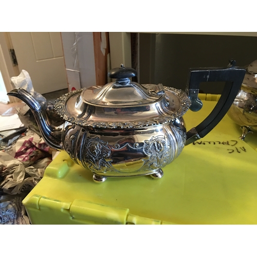 22 - LOVELY PLATED EDWARDIAN TEA POT