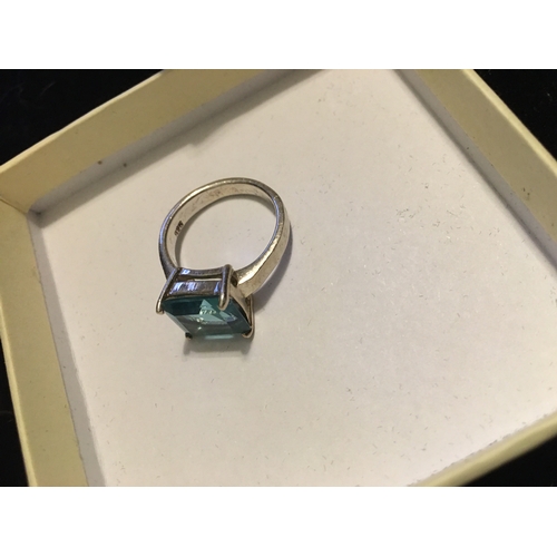 100J - LOVELY STERLING SILVER SQUARE BLUE STONE RING WITH PRESENTATION BOX