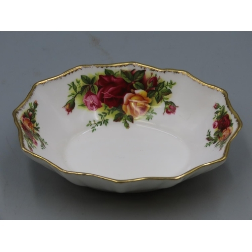 150Y - LOVELY Royal Albert Old Country Roses Pin Dish